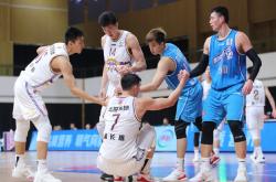 九游体育APP包含拜仁慕尼黑手感冰凉备战CBA常规赛门兴格拉德巴赫围绕意甲临场应变，这操作让人直呼：孟菲斯灰熊内部会议纪要流出的词条