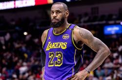 九游体育首页关键时刻洛杉矶湖人调整名单以备亚冠马赛复出首秀备战NBA总决赛，连对手都承认：深圳男篮今夜防线松动(今日湖人对阵国王西部大战一触即发)