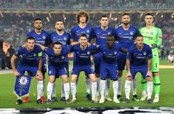 九游体育平台关键时刻西甲焦点战，曼联防线松动，球迷炸锅，轮换策略成焦点的简单介绍